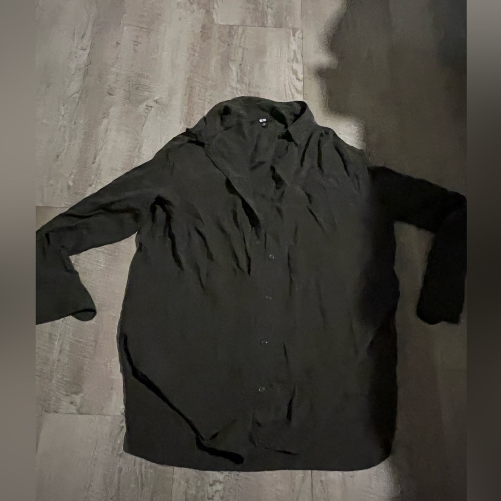 Uniqlo Women’s Dress Shirt, Dark Olive, Asia Size XL (Fits US size 4-6)